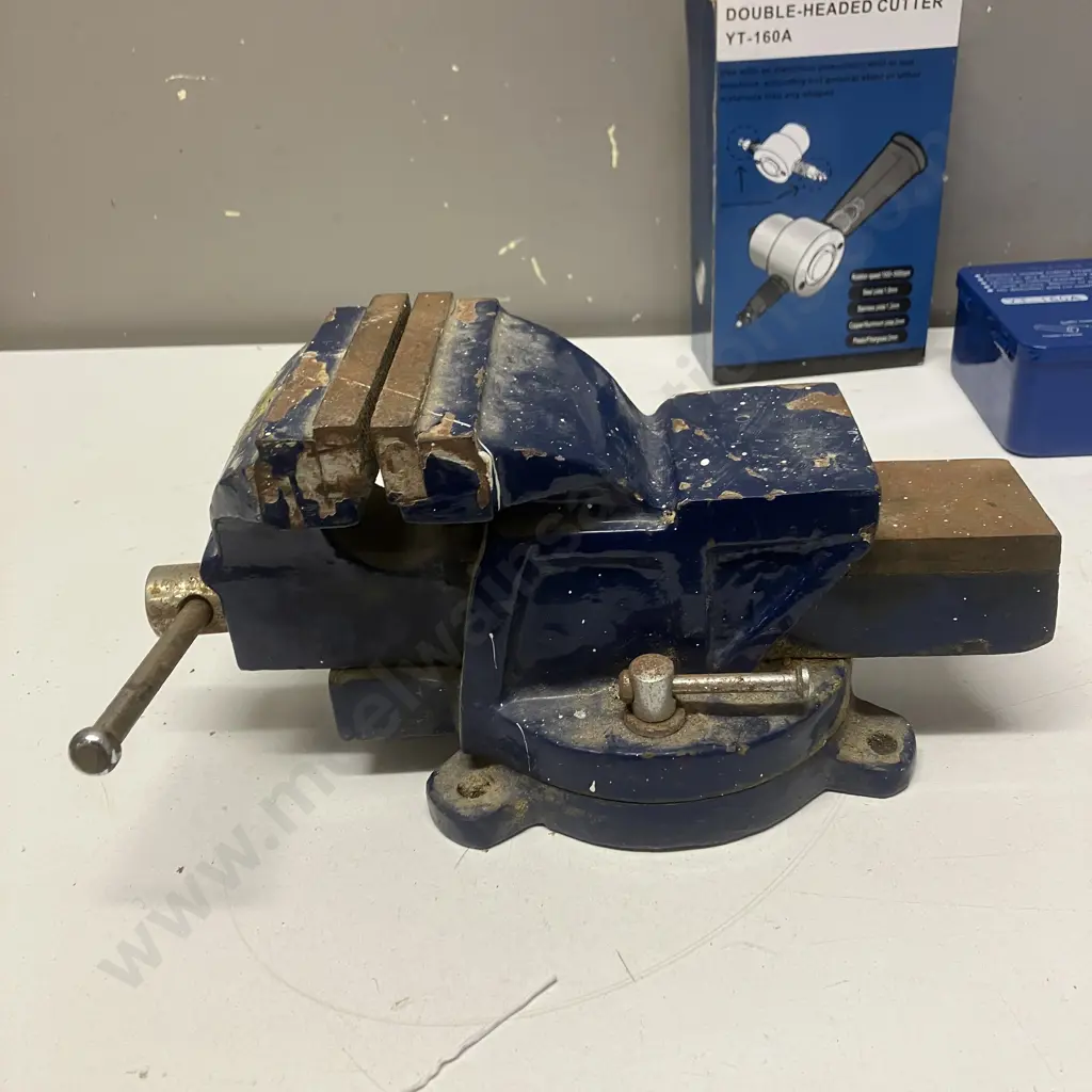 Dynamic Bench Vice & Double-Headed Cutter YT-180A Image 1++