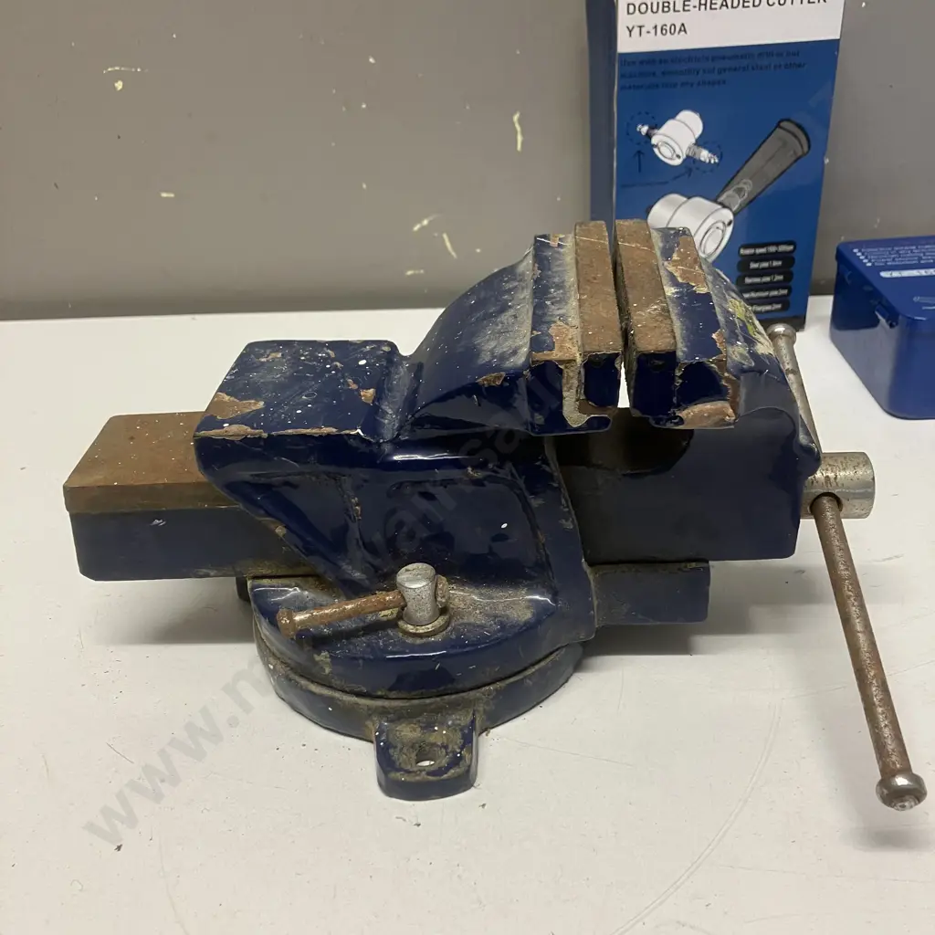 Dynamic Bench Vice & Double-Headed Cutter YT-180A Image 1++