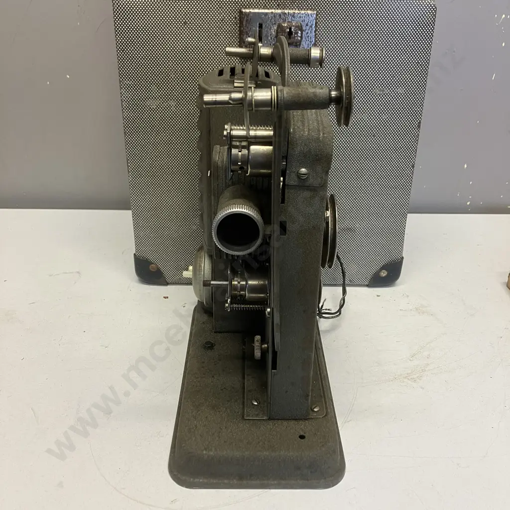 Vintage Noris 9.5mm Film Projector In Case (Display Only) Image 1++