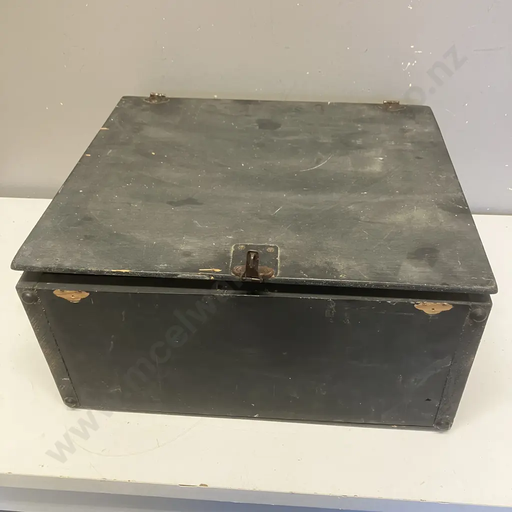 Vintage Keystone Model D-8 Projector In Case (Display Only) Image 1++