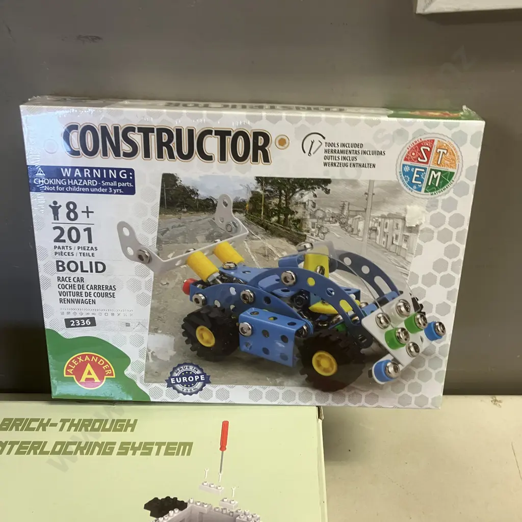 Box Lot Toys Image 1++
