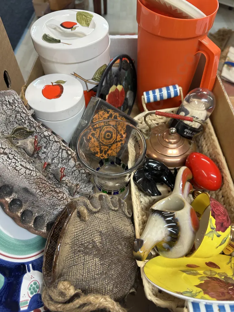 Retro Cannisters, Tupperware, Pottery, China Items Etc Image 1++