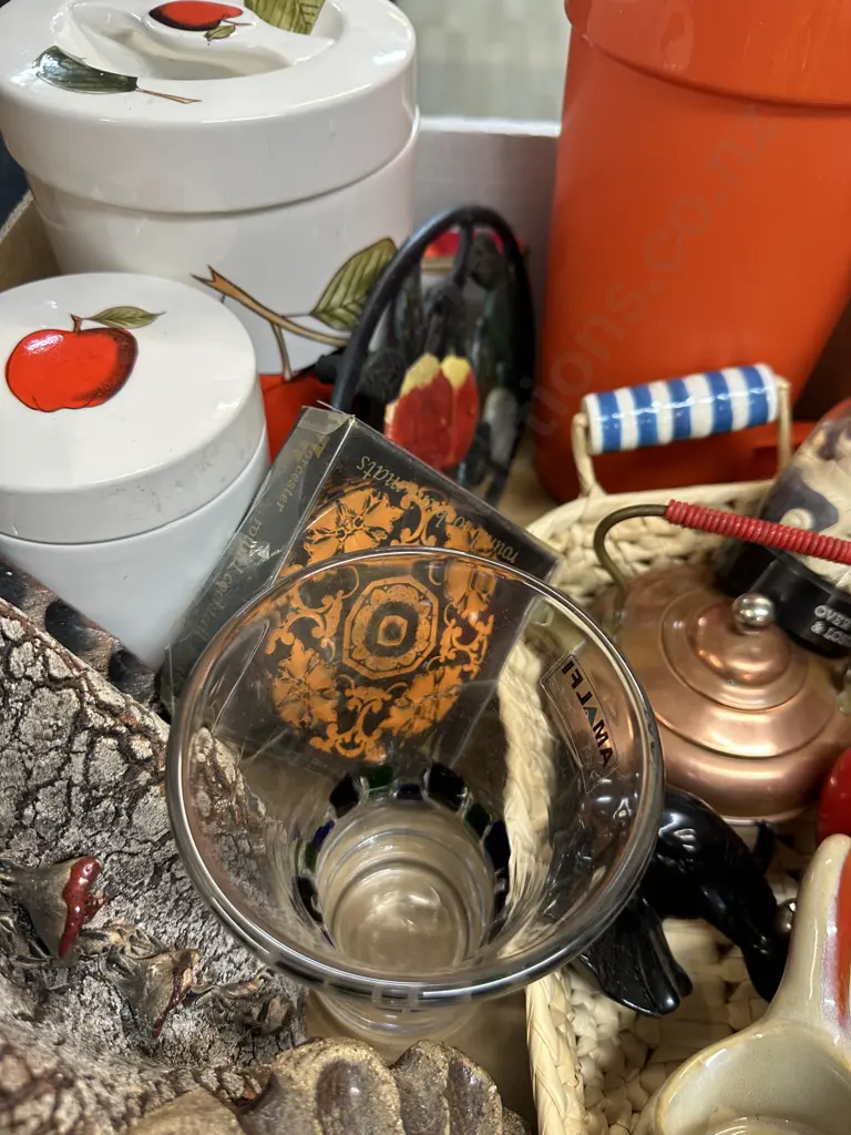 Retro Cannisters, Tupperware, Pottery, China Items Etc Image 1++