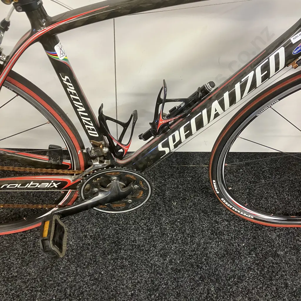 Specialized Roubaix Road Bike, 20 Speed, Carbon Fibre Frame Image 1++