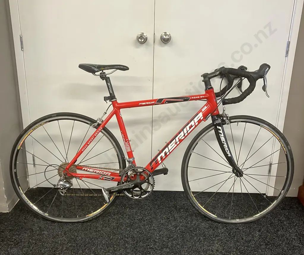 Merida S4 Road Bike, Black / Red / White Colours Image 1++