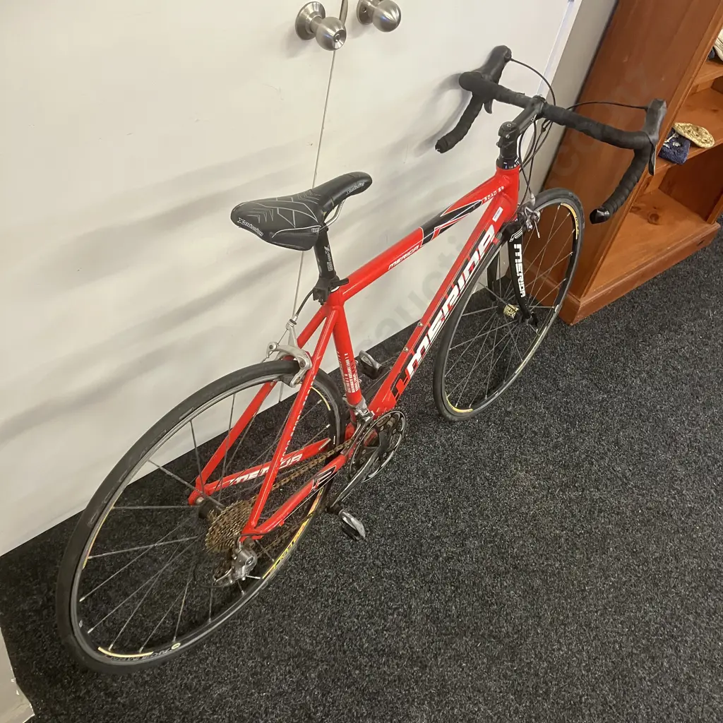 Merida S4 Road Bike, Black / Red / White Colours Image 1++