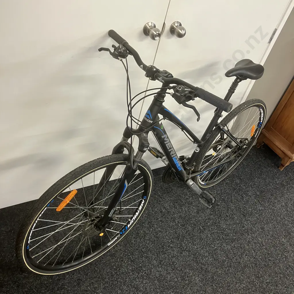 Merida Crossway 20 Ladies Bike - Black / Grey / Blue Colours Image 1++