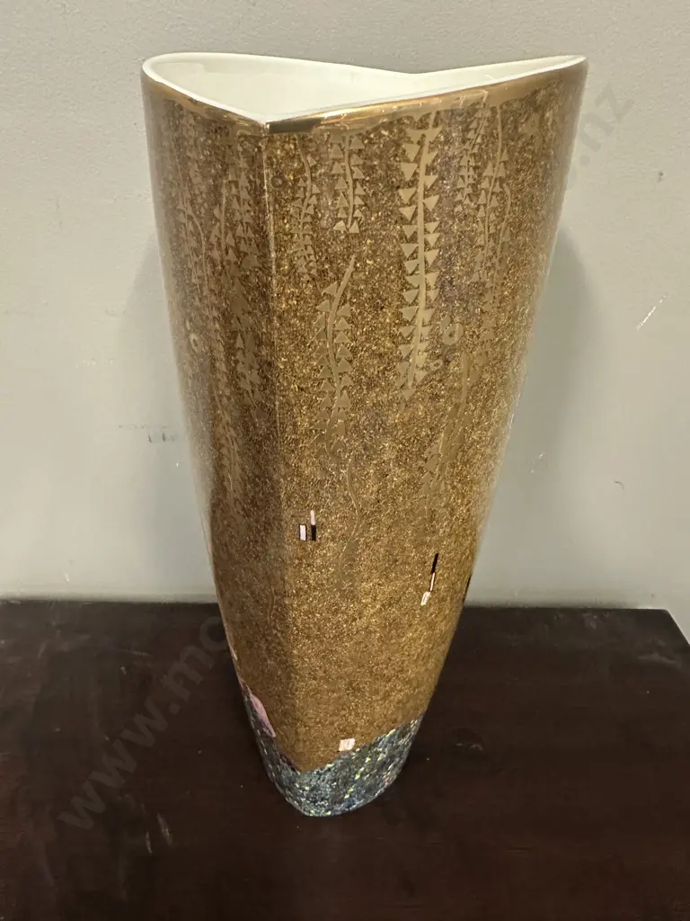 Geobel Artis Orbs Gustav Klimt Kiss Vase H29cm. Image 1++