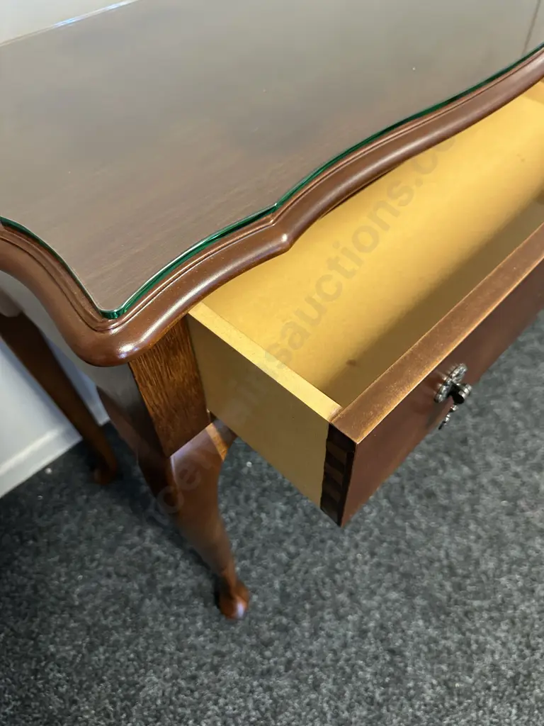 Mahogany Queen Anne Style Console Table Single Drawer, Cabriole Legs, Scalloped With Glass Top H69,W80,D38cm. Image 1++