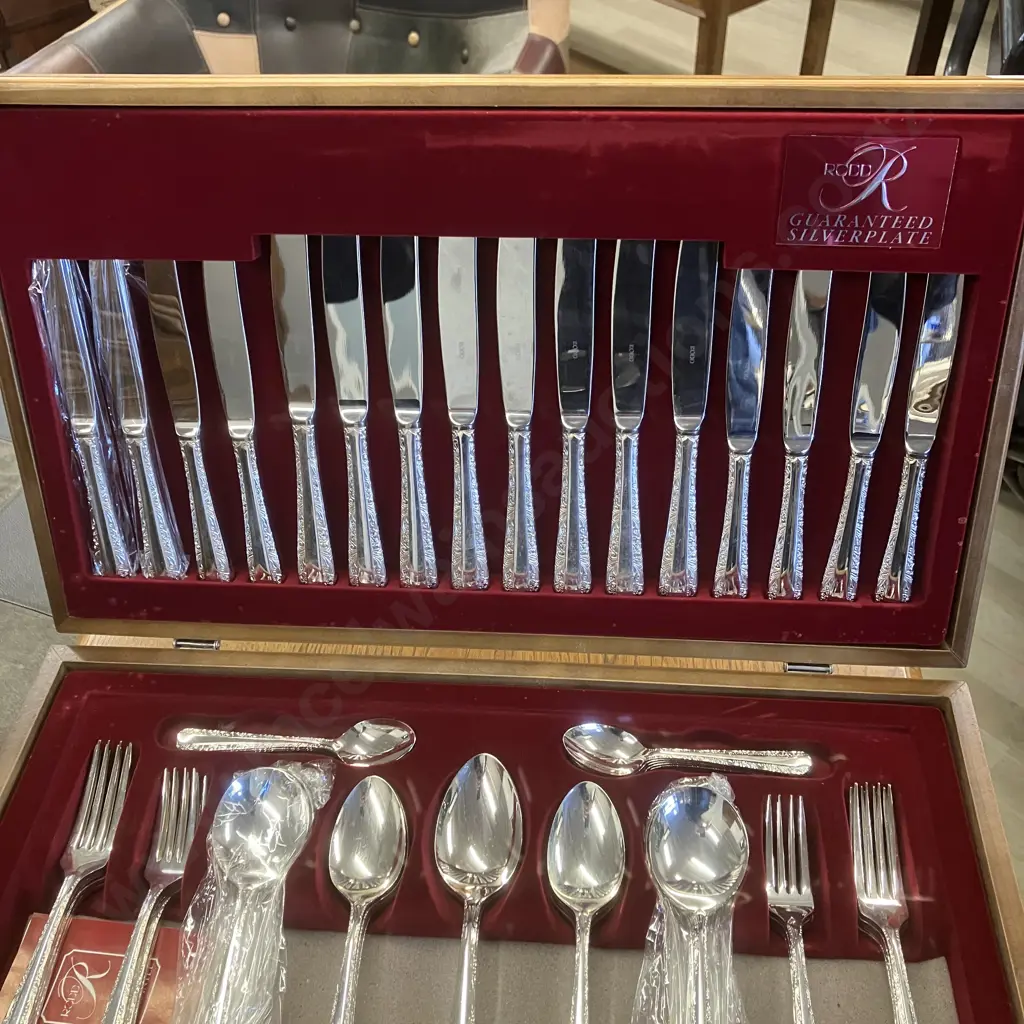 Vintage Australian Rodd Nemesia Silver Plate 58 Piece Cutlery Set In Wooden Canteen Image 1++