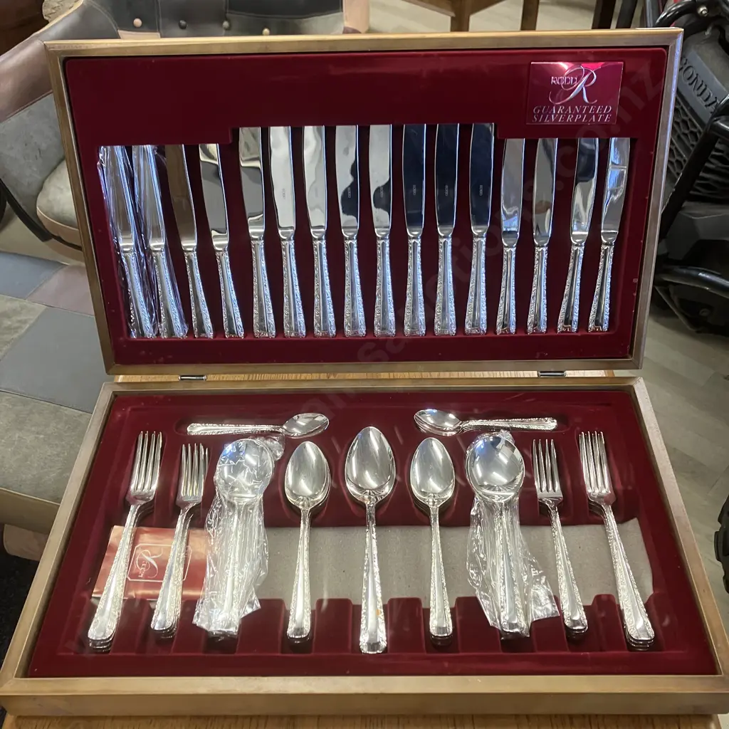 Vintage Australian Rodd Nemesia Silver Plate 58 Piece Cutlery Set In Wooden Canteen Image 1++