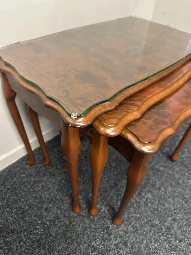 Burr Walnut Nest Of Tables With Glass Tops & Cabriole Legs Image 1++
