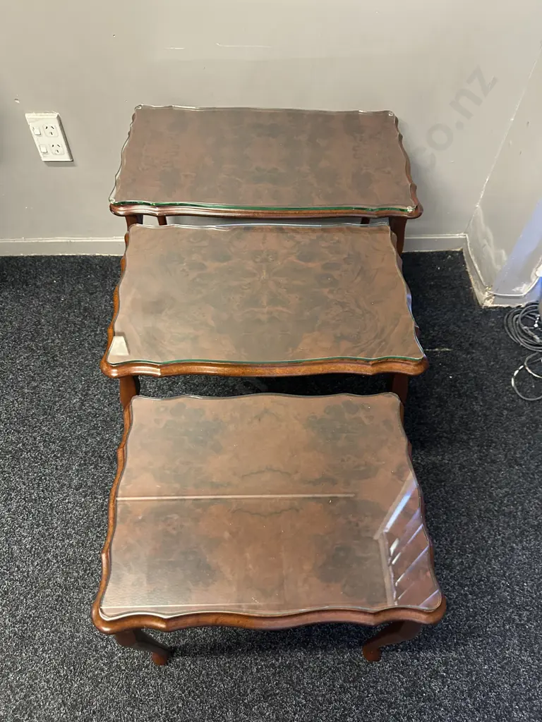 Burr Walnut Nest Of Tables With Glass Tops & Cabriole Legs Image 1++