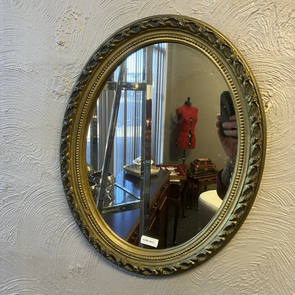 Gilt Framed Oval Wall Mirror. 45 x 36cm Image 1++
