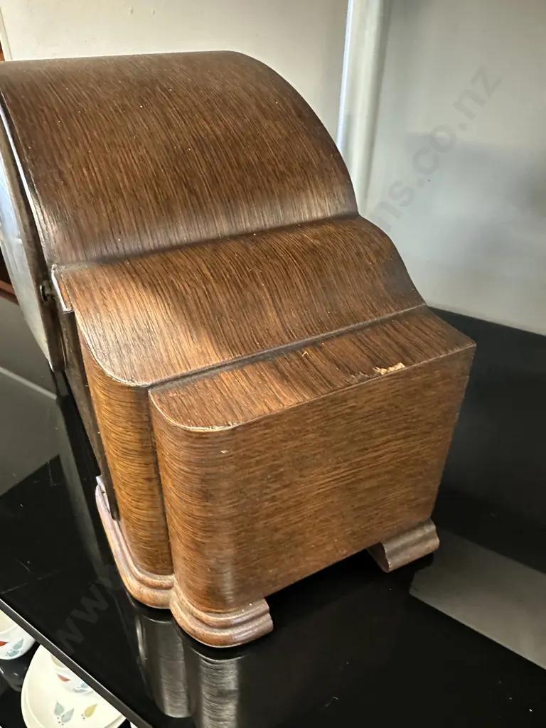 Art Deco German Kanthe Oak Cased Chiming Mantle Clock (No Key) Image 1++