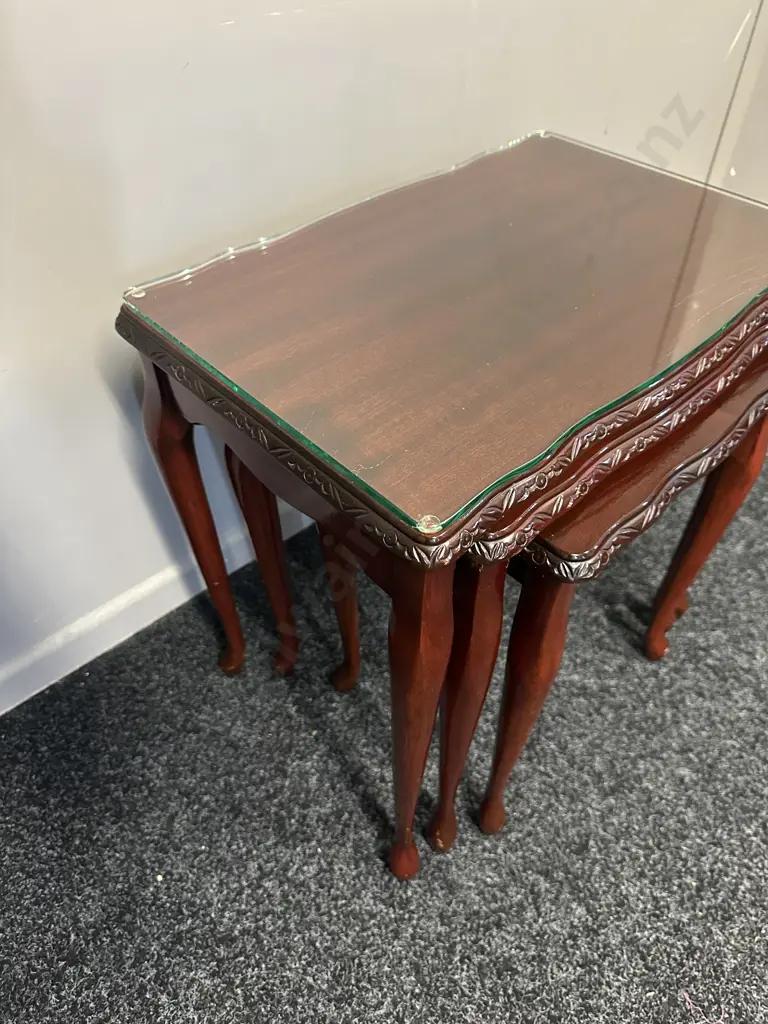 Mahogany Nest Of Tables Cabriole Legs Glass Top Carved Detail Image 1++