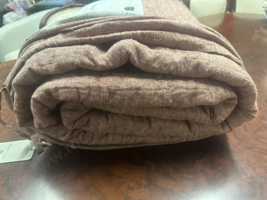 Bianca Lorenne Fine Linens Appetto Dusky Merlot Coverlet 240cm x220cm. RRP $935.00 Image 1++
