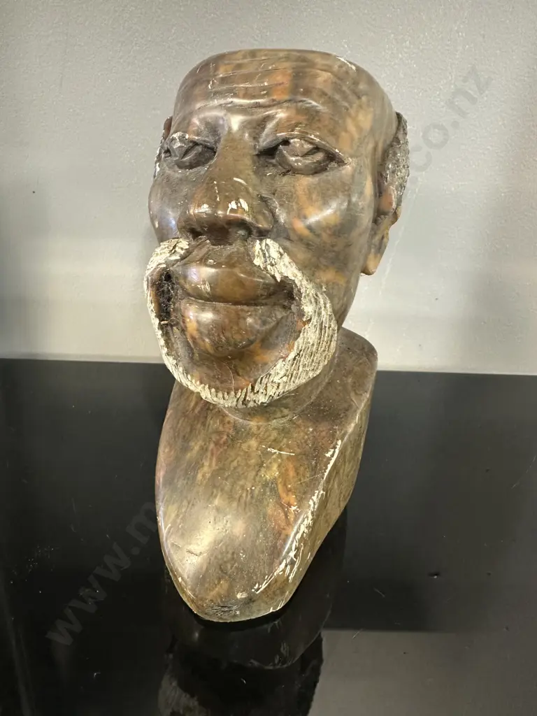 African Stone Head Figure Bust H17.5cm. Image 1++