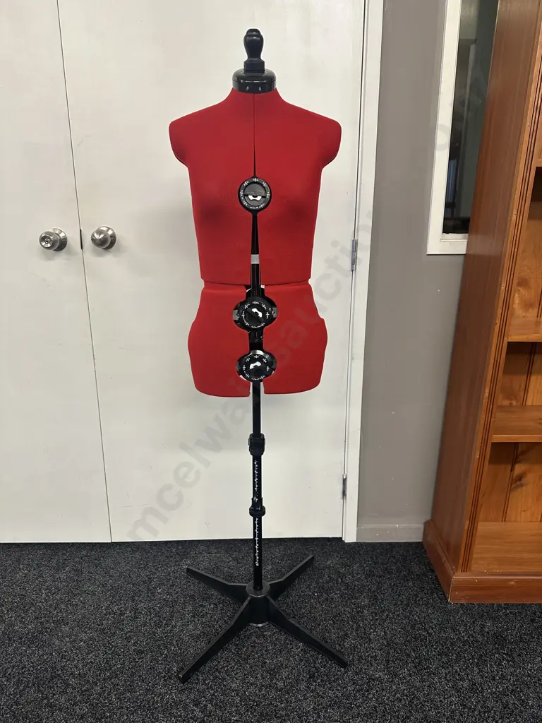 Adjustable English Tailors Dressmakers Mannequin Image 1++