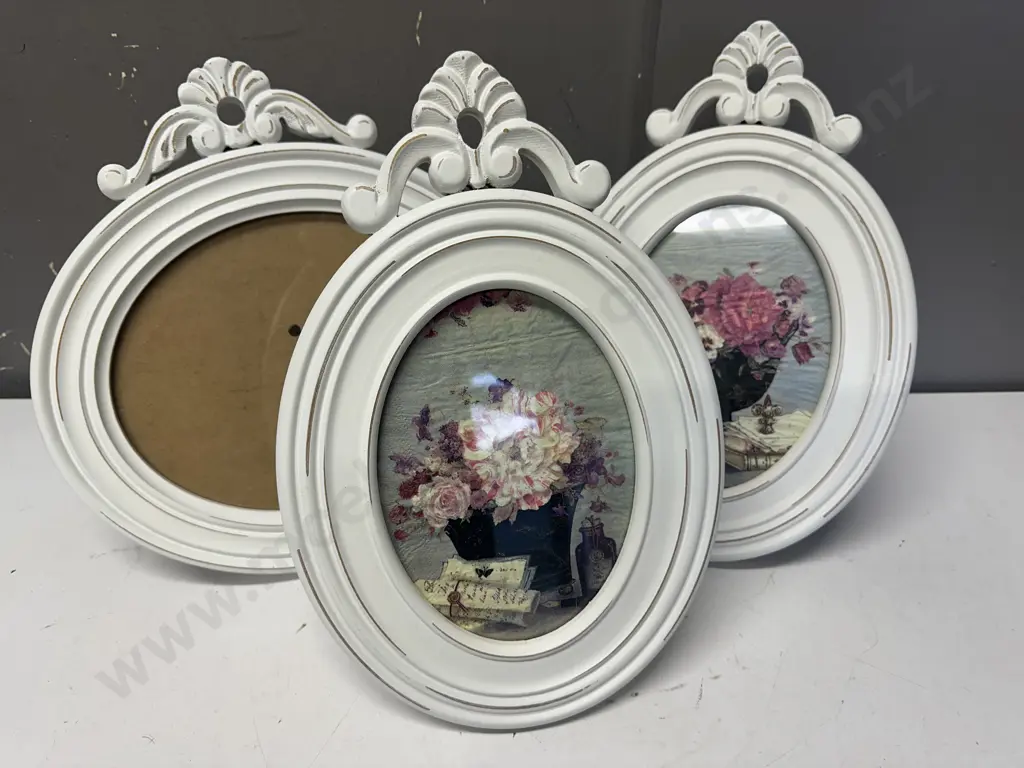 Vintage Cream Country Style Photo Frames x3 Image 1++