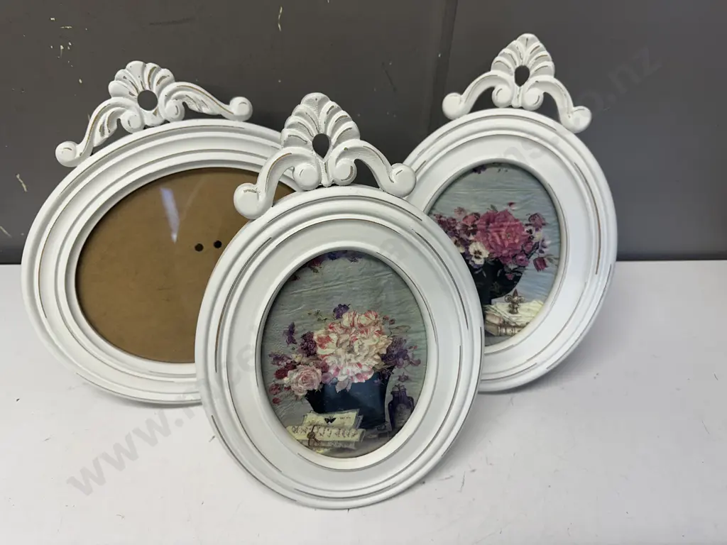 Vintage Cream Country Style Photo Frames x3 Image 1++