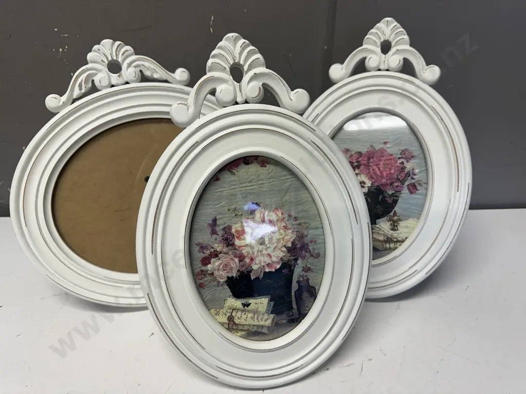 Vintage Cream Country Style Photo Frames x3 Image 1++