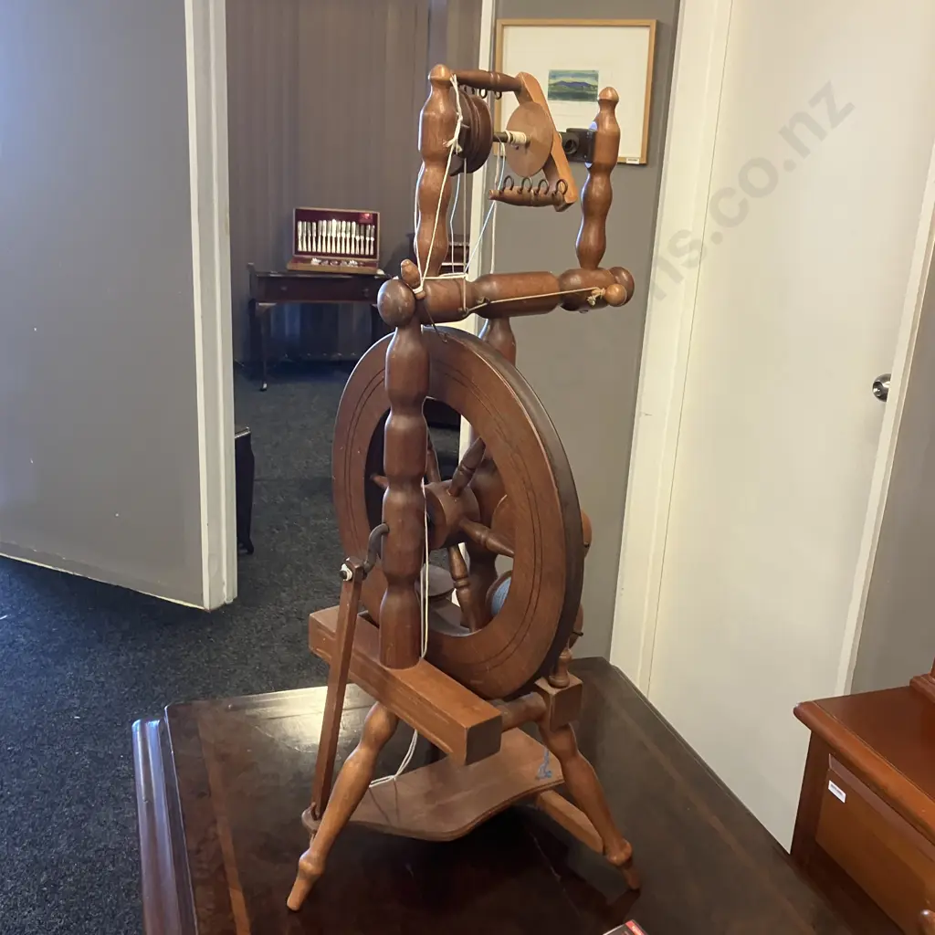 Ashford Traditional Spinning Wheel, Instructions, Fleece Etc Image 1++