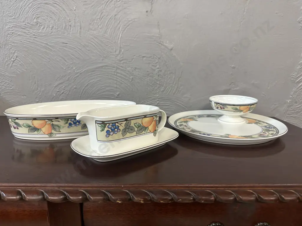 Mikasa Intaglio Garden Harvest Gravy Boat & Under Plate, Chip & Dip Platter With Oval Serving Dish Image 1++