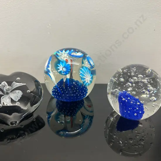 Vintage Glass Paperweights Including Floral Controlled Bubbles, Signature Style By Murphy Etc