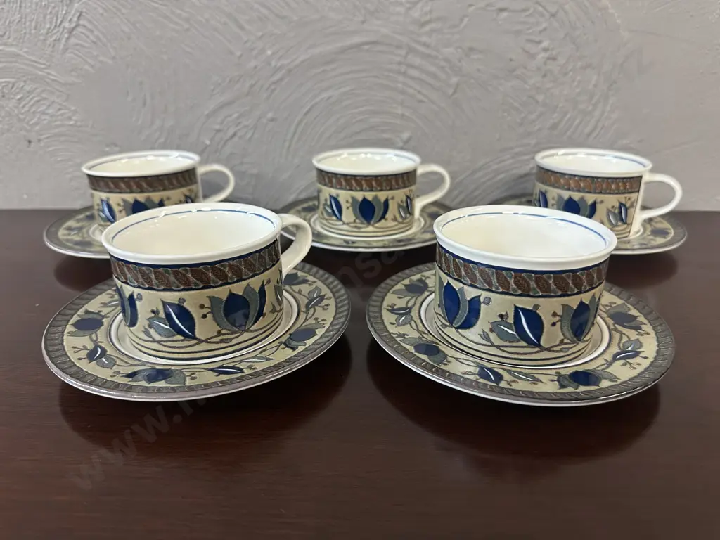 Mikasa Intagilio Arabella Malaysia Tea Cup & Saucers x5 Navy Blue Tulip & Vines On Rustic Background Image 1++