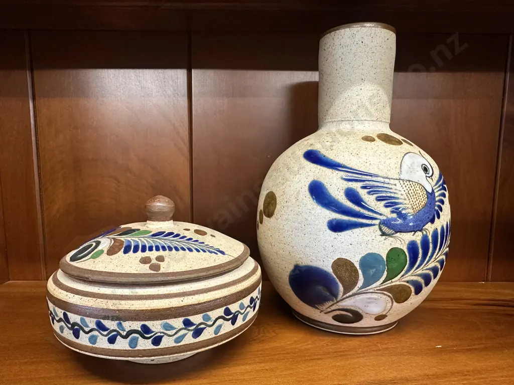 Tonala Pottery Mexican Vase & Lidded Dish  Image 1++