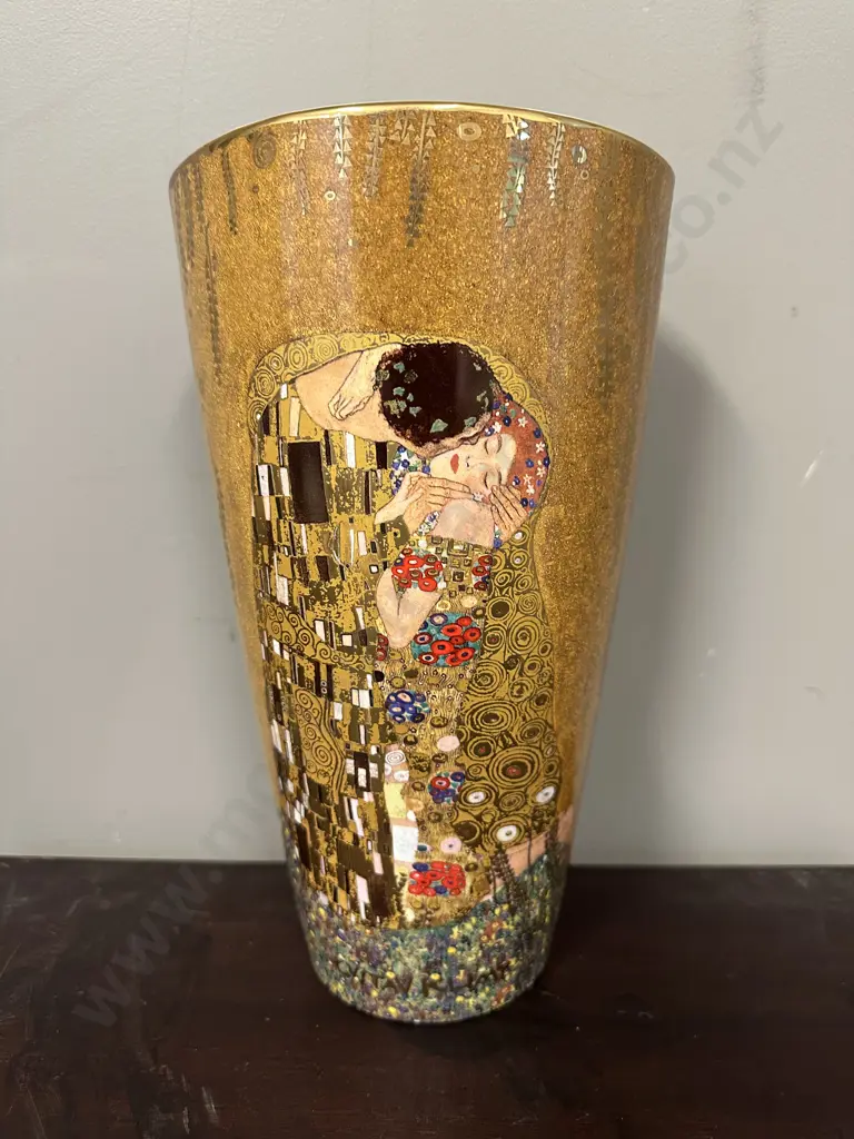 Geobel Artis Orbs Gustav Klimt Kiss Vase H29cm. Image 1++