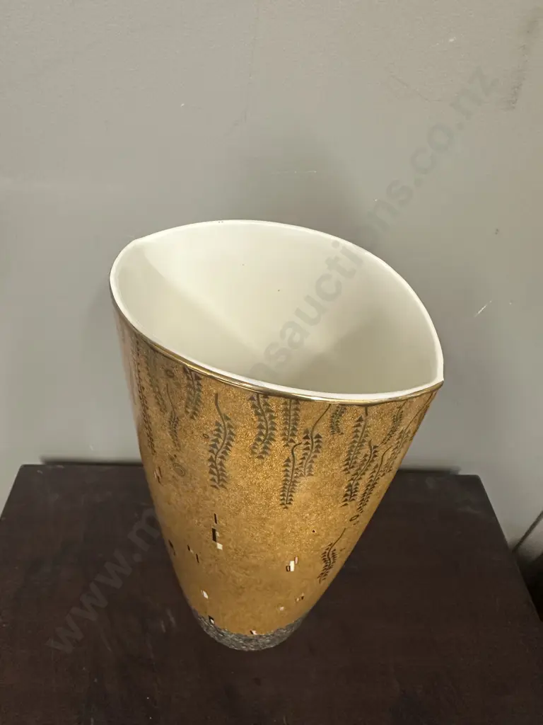 Geobel Artis Orbs Gustav Klimt Kiss Vase H29cm. Image 1++