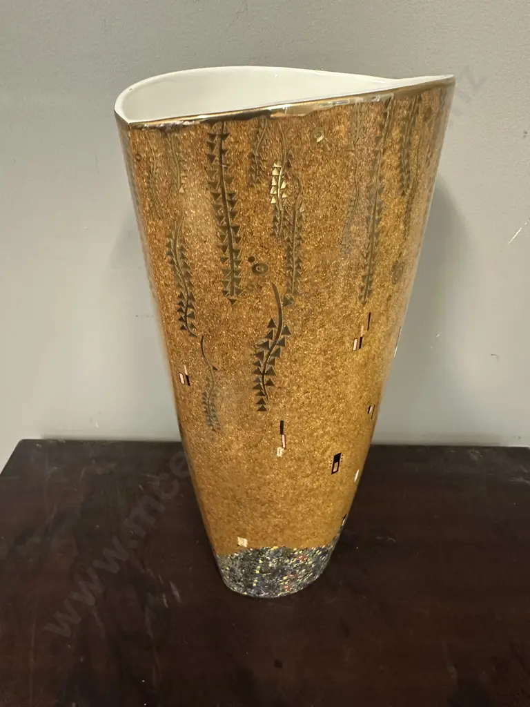 Geobel Artis Orbs Gustav Klimt Kiss Vase H29cm. Image 1++