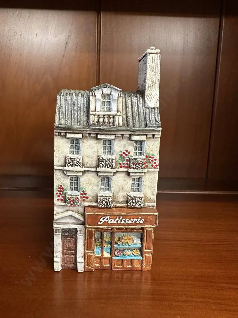 J.Carlton By Dominic Gault Miniature Hand Painted Patisserie House #218198 Image 1++