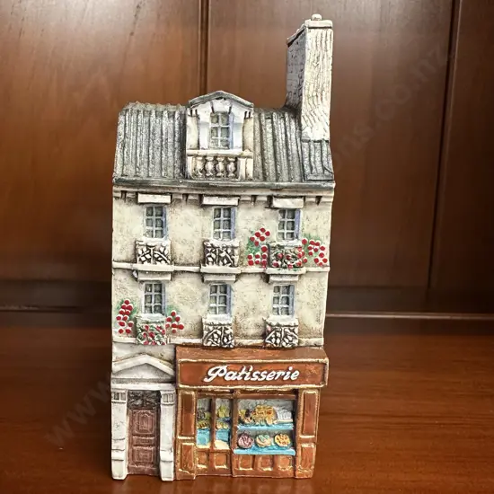 J.Carlton By Dominic Gault Miniature Hand Painted Patisserie House #218198