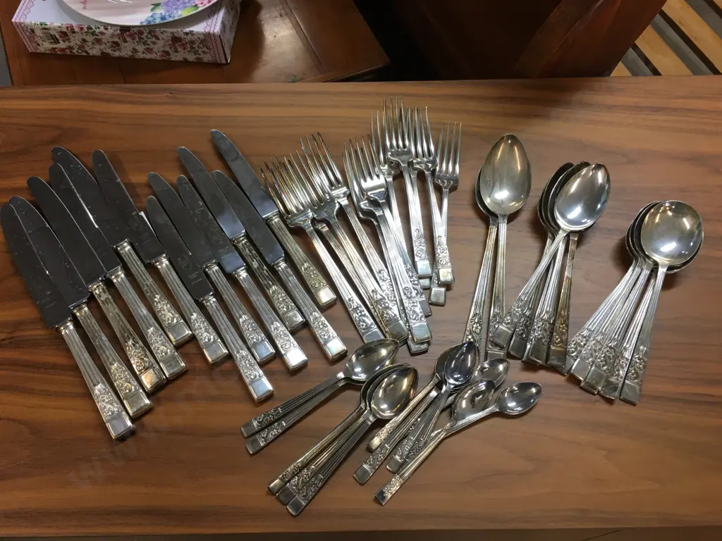 Sheffield Atkinson Bros Flatware 50 Pieces Image 1++