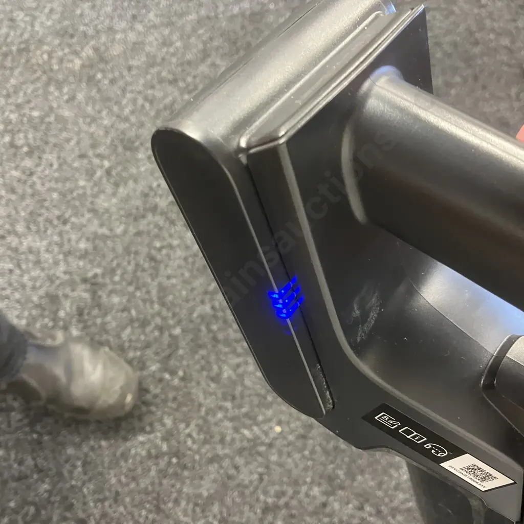 Samsung 150W Jet™60 Stick Vacuum Cleaner - Model VS15A6031M5 With Charger Image 1++