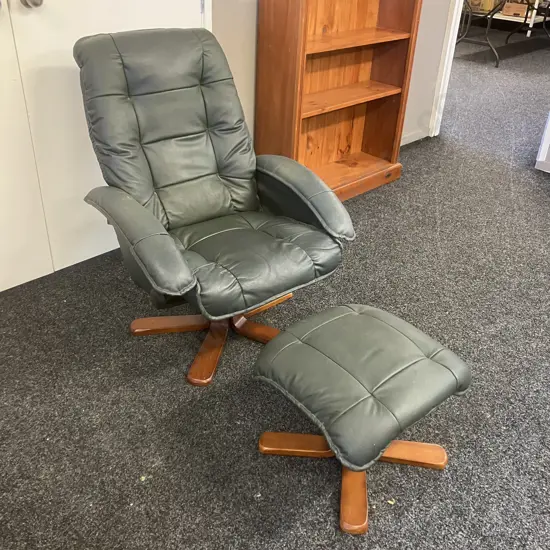 Blue Leather Effect Stressless Style Swivel Chair With Green Leather Effect Footstool (As Found)