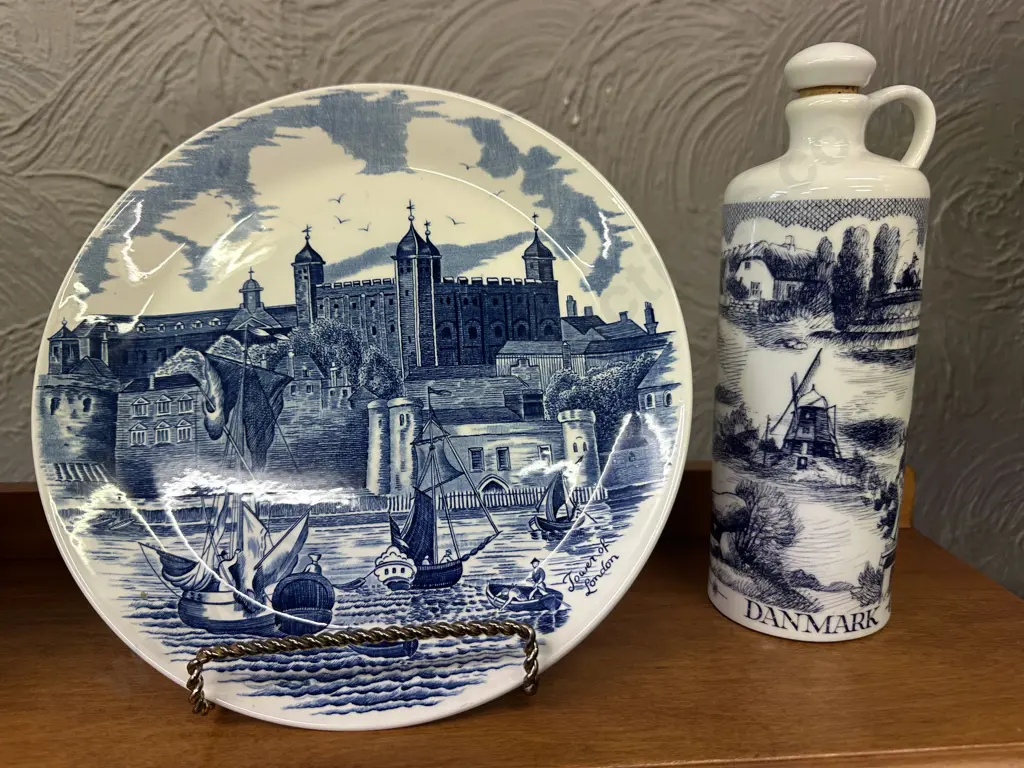 Vintage Johnson Brothers Blue Flow Plate Tower Of London Detail & Porcelain Bottle With Cork Stopper Image 1++