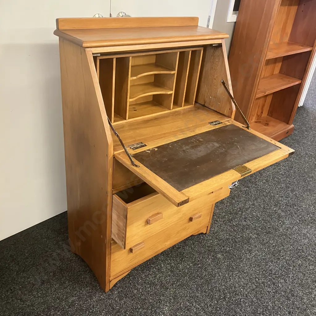 Rimu Writing Bureau Desk Three Drawer With Keys. H112 W73.5 D36cm Image 1++