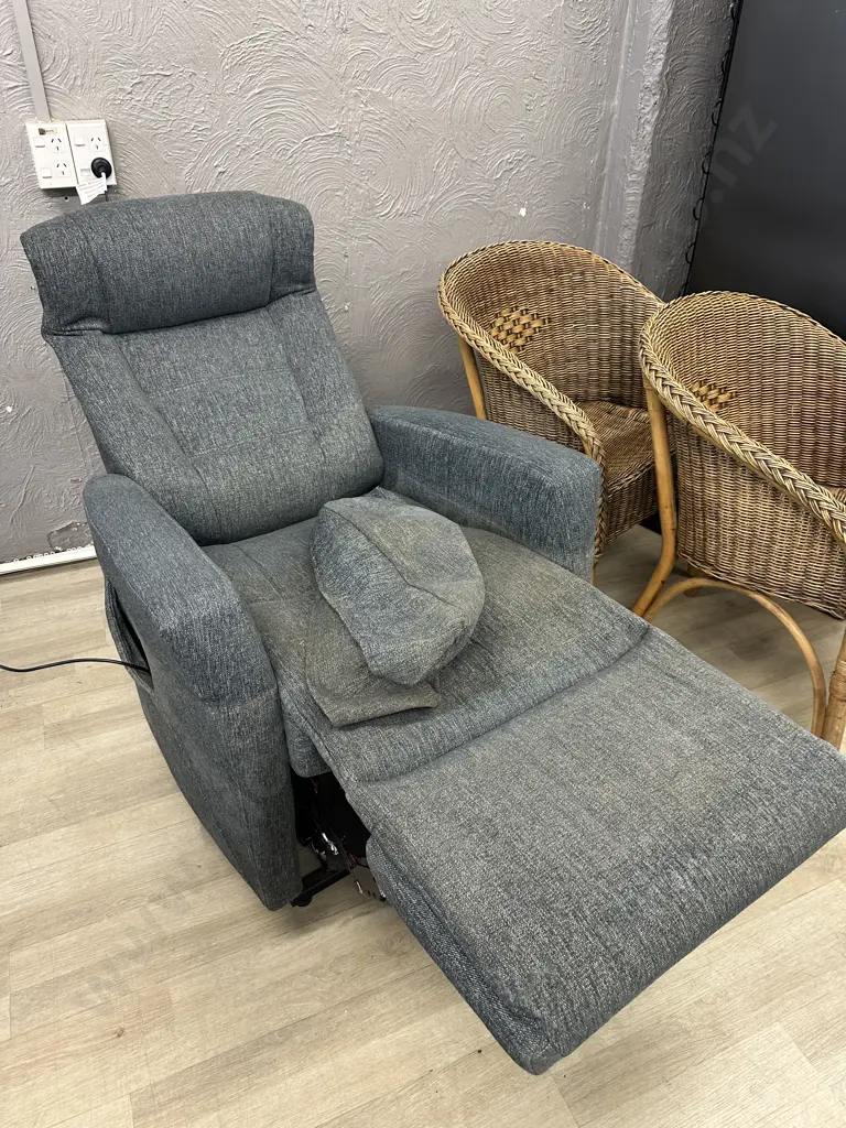 IMG Comfort Electric Power Lift And Recliner Chair In Gray Fabric Image 1++