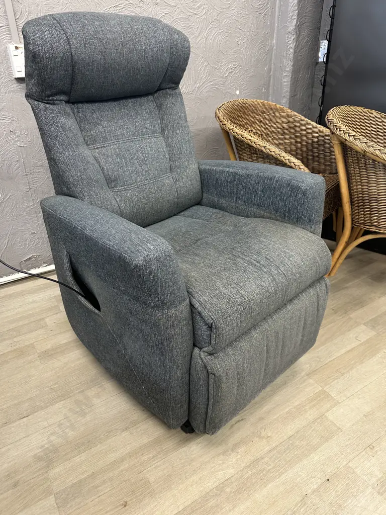 IMG Comfort Electric Power Lift And Recliner Chair In Gray Fabric Image 1++