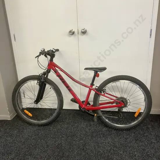 Trek Precaliber 24" Bike - Red Colour