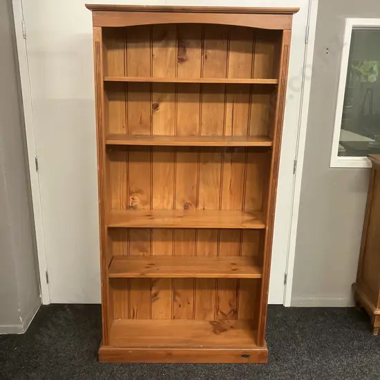 Cornwall Country Pine Bookcase, 4 Shelves, Tongue & Groove Back, Badged. H186 W95 D30cm