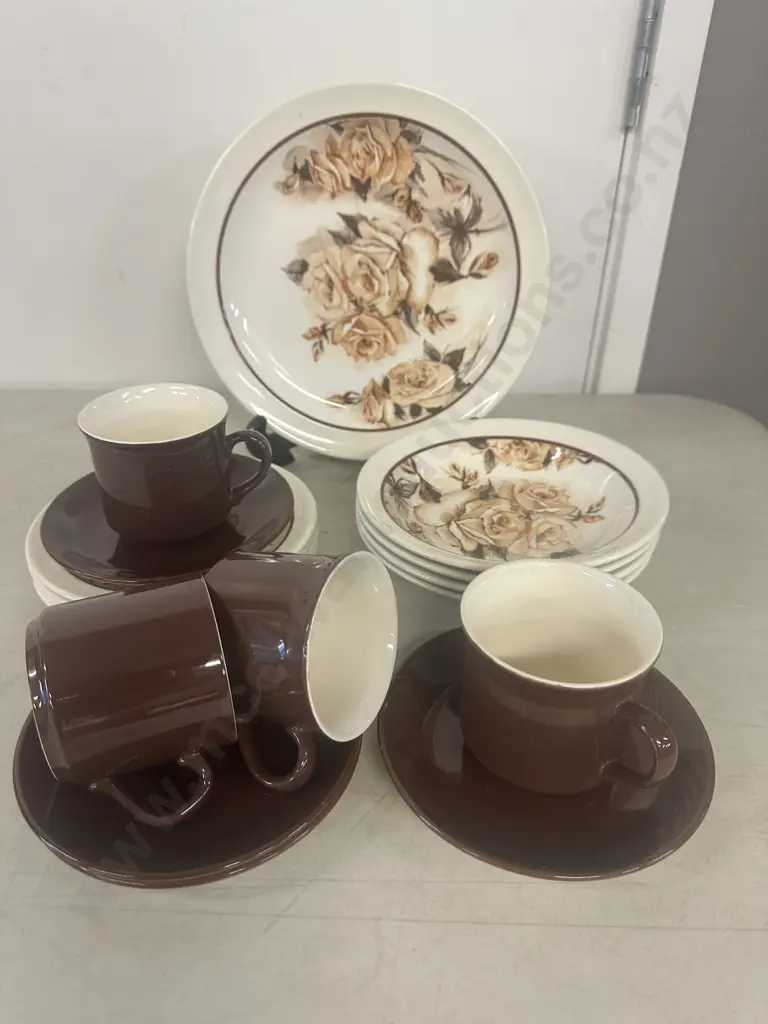 Vintage Ironstone By Crown Lynn Items Image 1++