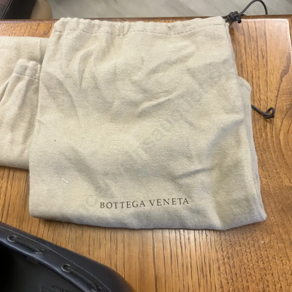 Bottega Veneta Intrecciato Weave Women's Tassel Loafers in Navy Blue With Dust Bags. Size 40 Image 1++
