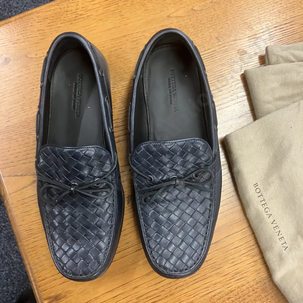 Bottega Veneta Intrecciato Weave Women's Tassel Loafers in Navy Blue With Dust Bags. Size 40 Image 1++