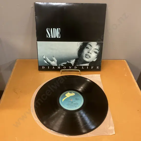 Sade – Diamond Life LP 1984 "Snakebite" Reissue, Gatefold, Australia Epic – ELPS 4445. NM