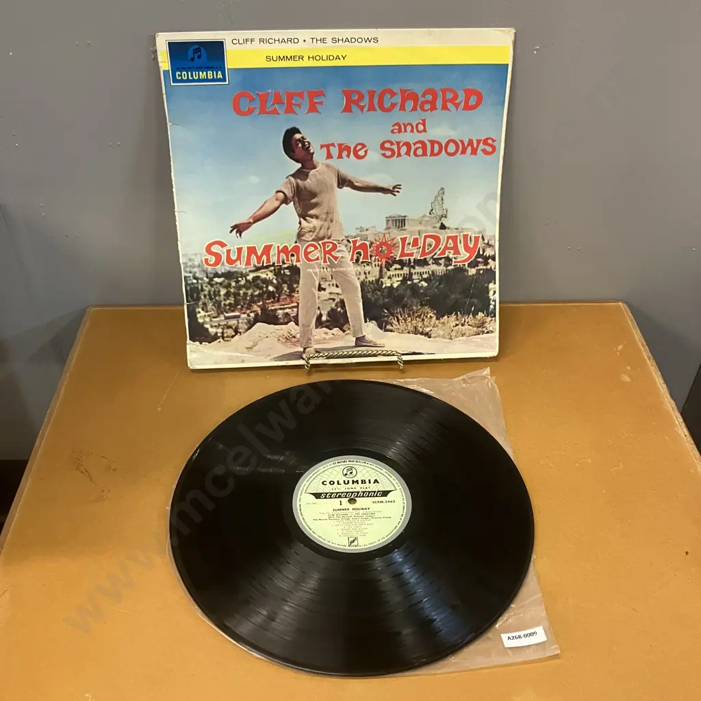 Cliff Richard And The Shadows* ‎– Summer Holiday 1963 HMV NZ Pressing For Columbia SCXM 3462. NM Image 1++